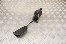 TOYOTA AURIS E18 1.8HYBRID